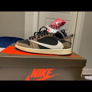 Travis Scott 1s Low